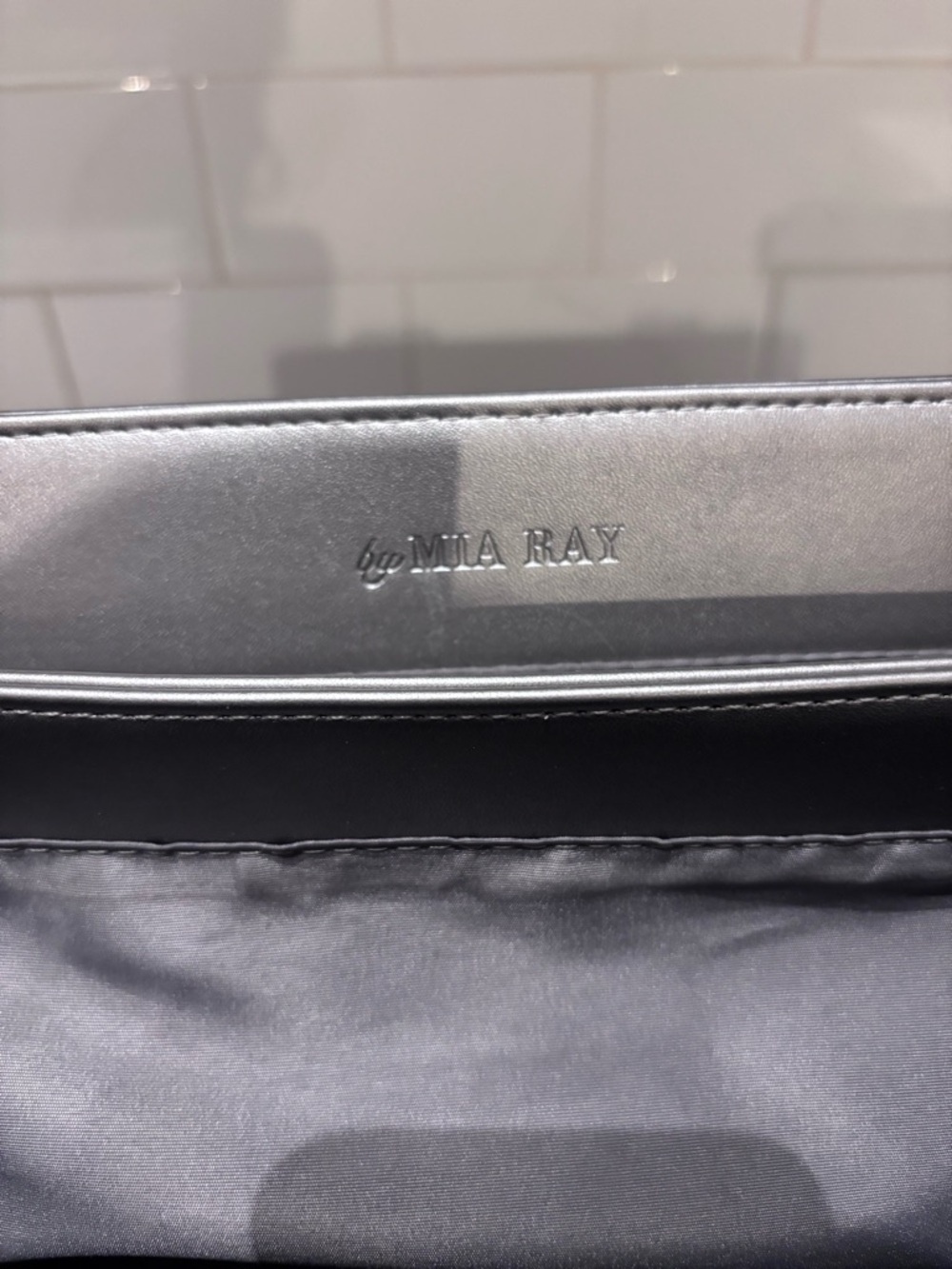 Glamaholics L Chain Flap Bag - Picture 11 of 14